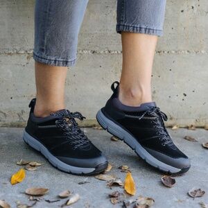 NWT Samuel Hubbard Camino Walker Leather Water Resistant Women's Sneakers Sz 7.5